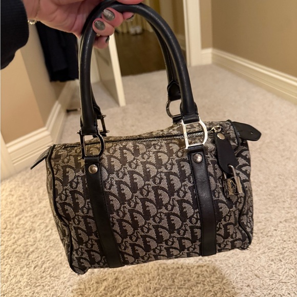 Christian Dior Monogram Handbag - Picture 3 of 16